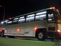 Voyageur Colonial 4501 - A�roports de Montr�al Airports (1997 MCI 102DL3)